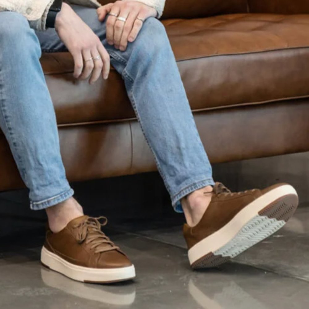 KIZIK Vegas Sneakers Chestnut Leather Size 8.5 Wide Women's